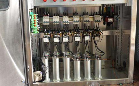 低壓電力電容器爆炸的原因是什么？